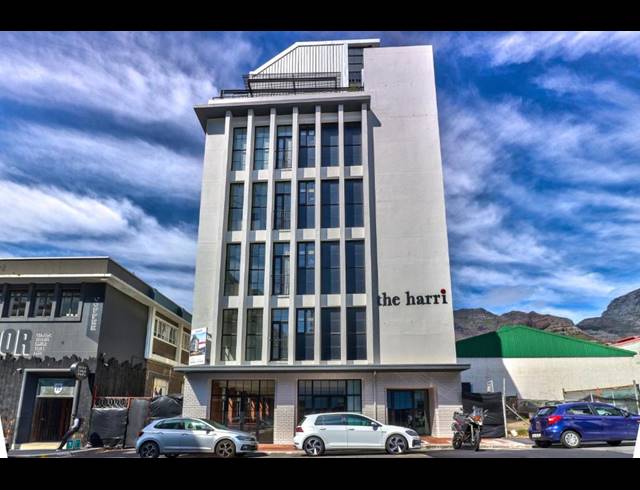 241M² RETAIL TO LET IN GARDENS